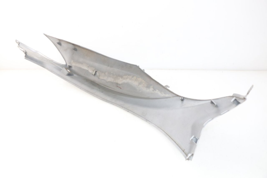 photo de FLANC ARRIERE DROIT SYM SYMPHONY 50 (2009 - 2015) - Gros plan technique