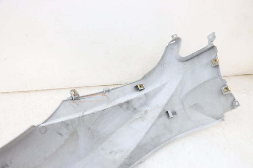 photo de FLANC ARRIERE DROIT PEUGEOT TWEET PRO EFI 4T 50 (2021 - 2022) - Autre angle de vue