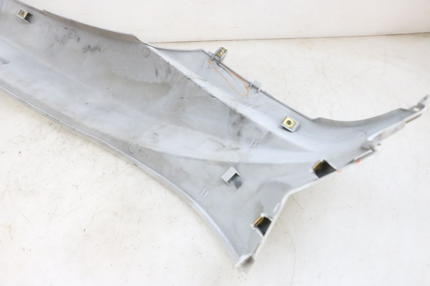 photo de FLANC ARRIERE DROIT PEUGEOT TWEET PRO EFI 4T 50 (2021 - 2022) - Vue d’ensemble