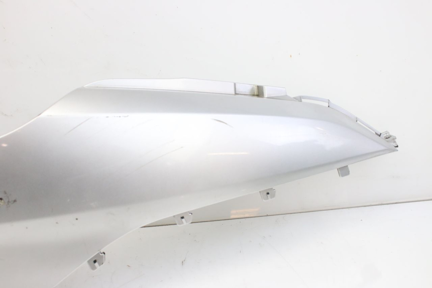 photo de FLANC ARRIERE DROIT SUZUKI UH BURGMAN 125 (2002 - 2006) - Autre angle de vue