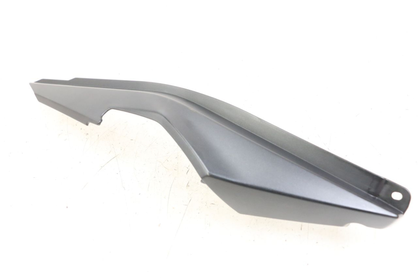 photo de FLANC ARRIERE DROIT KAWASAKI VERSYS ABS 650 (2015 - 2018) - Vue principale