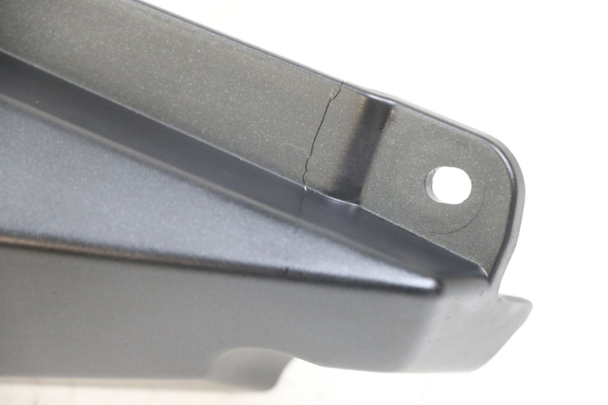 photo de FLANC ARRIERE DROIT KAWASAKI VERSYS ABS 650 (2015 - 2018) - Détail de la pièce