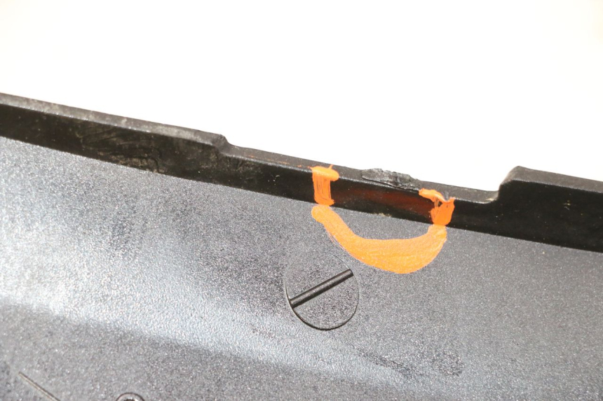 photo de FLANC ARRIERE DROIT MBK WAAP 125 (2008 - 2013) - Gros plan technique