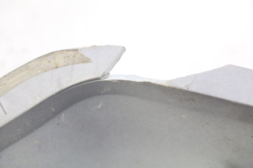 photo de FLANC ARRIERE DROIT SYM WOLF SB 125 (2011 - 2018) - Autre angle de vue