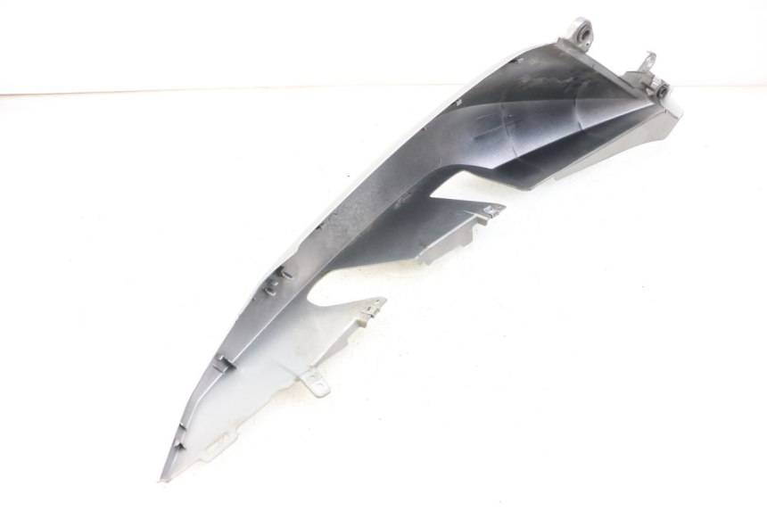 photo de FLANC ARRIERE DROIT YAMAHA XMAX X-MAX ABS 125 (2017 - 2020) - Détail de la pièce