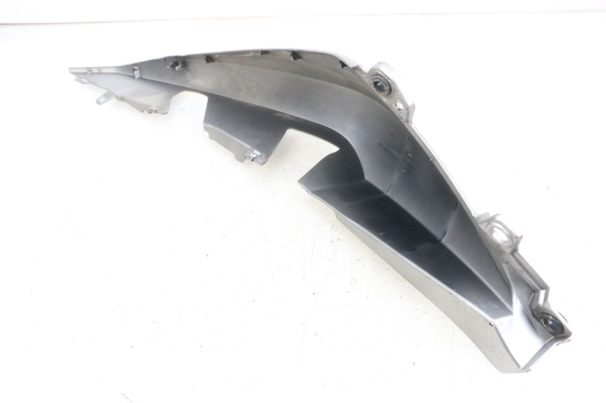 photo de FLANC ARRIERE DROIT YAMAHA XMAX X-MAX ABS 125 (2017 - 2020) - Zoom état d’usage