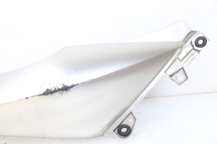 photo de FLANC ARRIERE DROIT YAMAHA XMAX X-MAX ABS 125 (2017 - 2020) - Pièce contrôlée