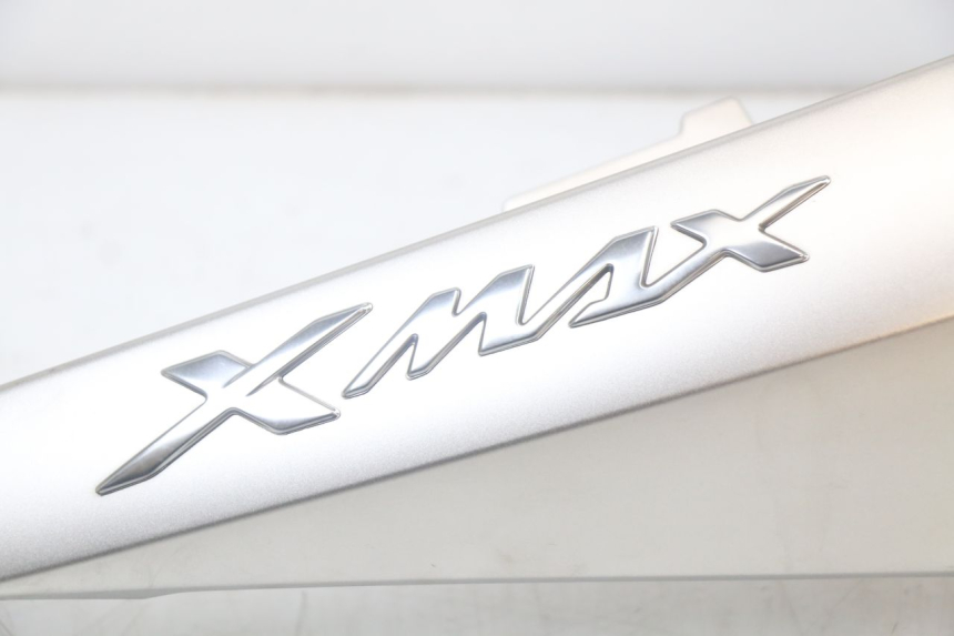 photo de FLANC ARRIERE DROIT YAMAHA XMAX X-MAX ABS 125 (2017 - 2020) - Zoom état d’usage