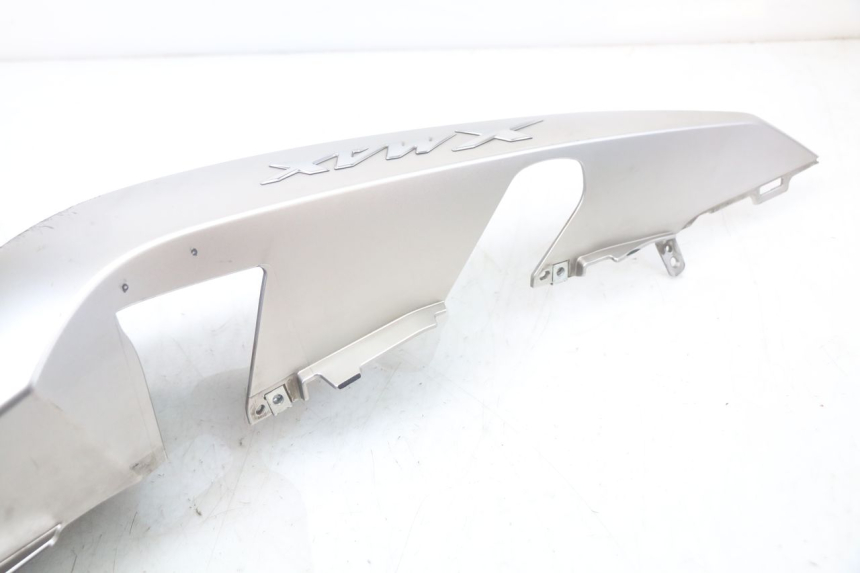 photo de FLANC ARRIERE DROIT YAMAHA XMAX X-MAX ABS 125 (2017 - 2020) - État de surface