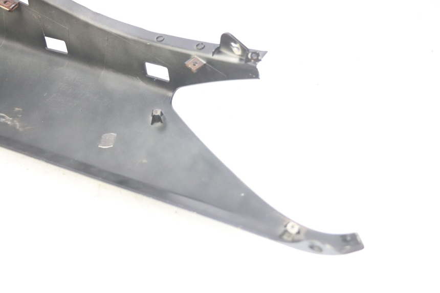 photo de FLANC ARRIERE DROIT YAMAHA XMAX X-MAX 125 (2006 - 2009) - Zoom état d’usage