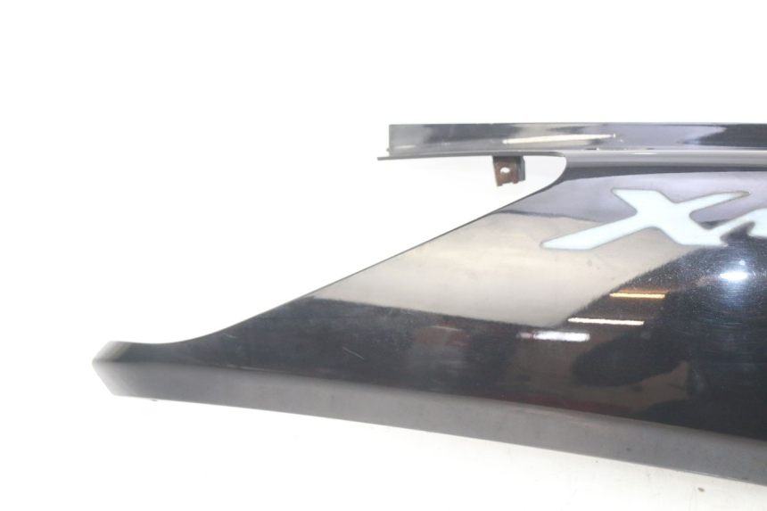 photo de FLANC ARRIERE DROIT YAMAHA XMAX X-MAX 125 (2006 - 2009) - État de surface