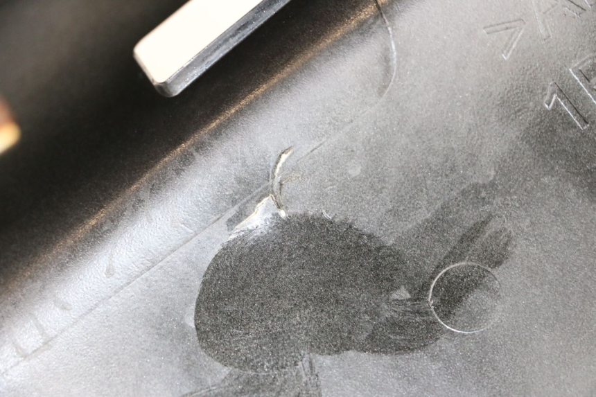 photo de FLANC ARRIERE DROIT YAMAHA XMAX X-MAX 125 (2006 - 2009) - Zoom état d’usage