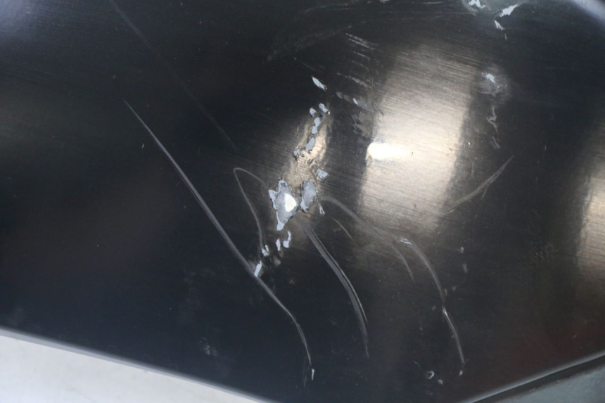 photo de FLANC ARRIERE DROIT YAMAHA X-MAX XMAX 125 (2010 - 2013) - Points de fixation