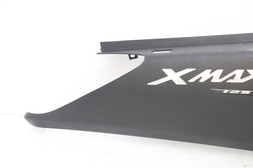 photo de FLANC ARRIERE DROIT YAMAHA XMAX X-MAX 125 (2006 - 2009) - État de surface