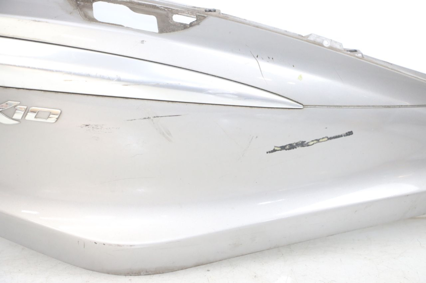 photo de FLANC ARRIERE DROIT PIAGGIO X10 125 (2012 - 2017) - Vue rapprochée