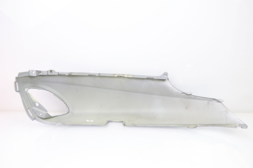 photo de FLANC ARRIERE DROIT PIAGGIO X9 EVOLUTION 250 (2003 - 2007) - Zoom état d’usage