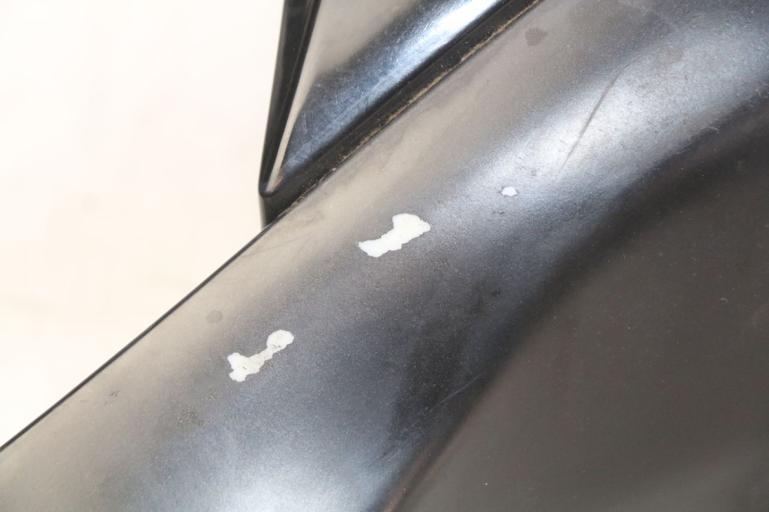 photo de FLANC ARRIERE DROIT PIAGGIO XEVO - X EVO 125 (2007 - 2017) - Gros plan technique