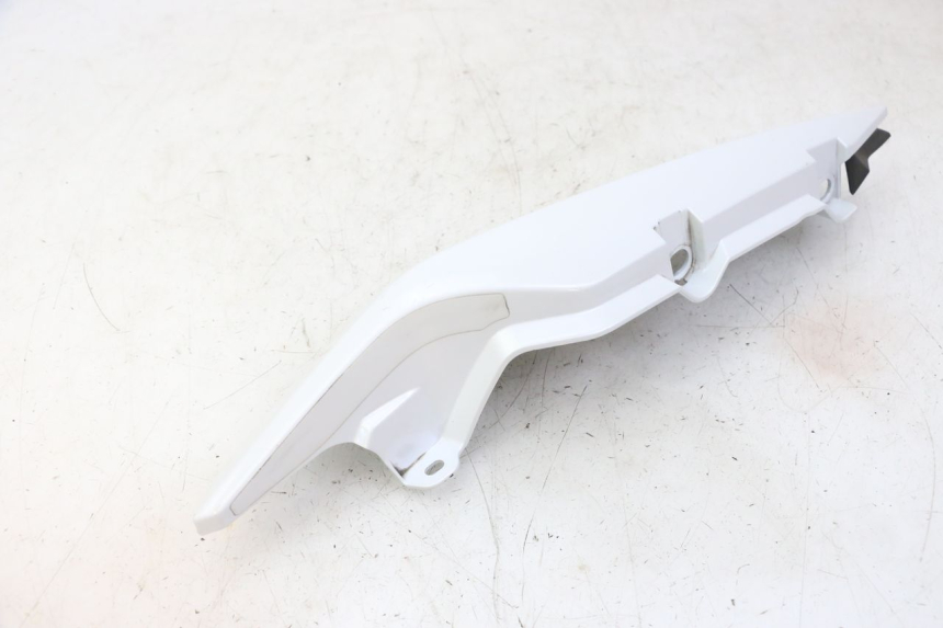 photo de FLANC ARRIERE DROIT YAMAHA XJ6 ABS 600 (2008 - 2016) - Marquages et références