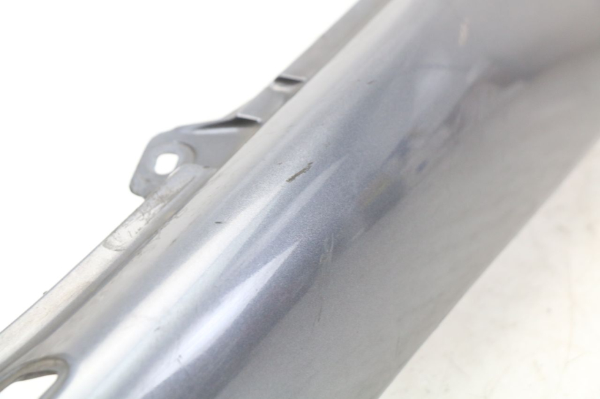 photo de FLANC ARRIERE DROIT YAMAHA XJ600 XJ DIVERSION 600 (1992 - 1997) - Gros plan technique