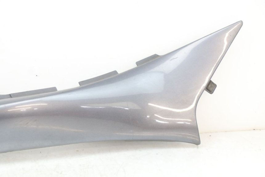 photo de FLANC ARRIERE DROIT YAMAHA XJ600 XJ DIVERSION 600 (1992 - 1997) - Points de fixation