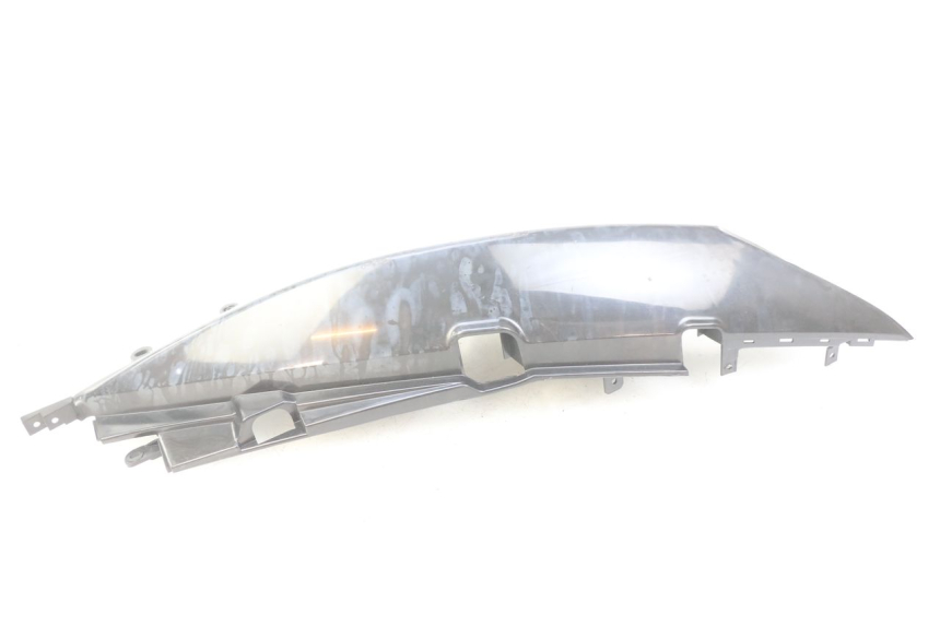 photo de FLANC ARRIERE DROIT YAMAHA XP T-MAX TMAX ABS 500 (2004 - 2007) - Zoom état d’usage