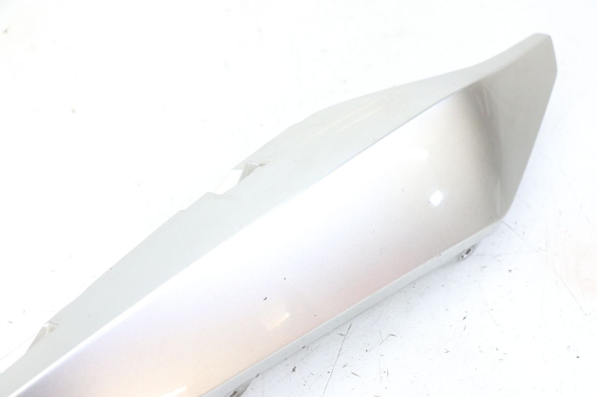 photo de FLANC ARRIERE DROIT YAMAHA XJ6 600 (2008 - 2016) - Zoom état d’usage