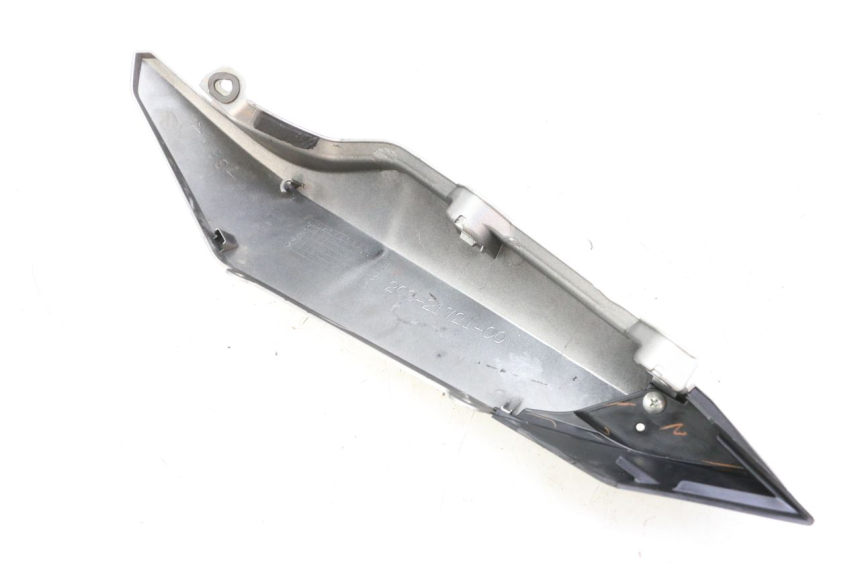 photo de FLANC ARRIERE DROIT YAMAHA XJ6 600 (2008 - 2016) - Vue d’ensemble