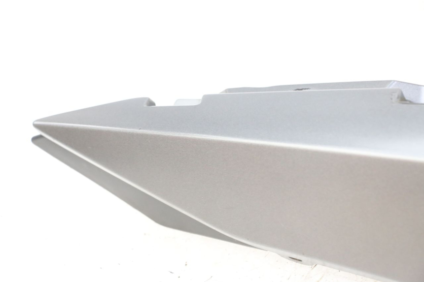 photo de FLANC ARRIERE DROIT YAMAHA XJ6 ABS 600 (2008 - 2016) - Points de fixation