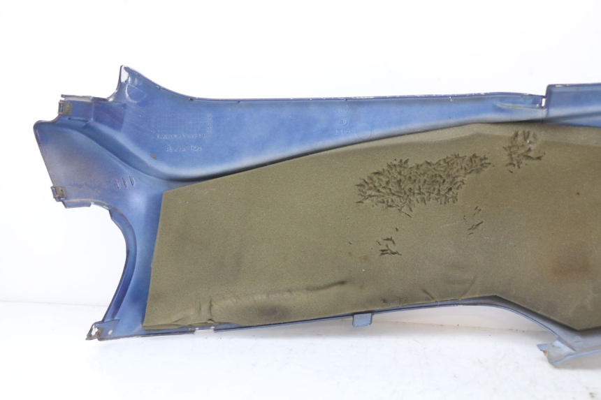 photo de FLANC ARRIERE DROIT YAMAHA YE ZEST 50 (1992 - 1998) - Vue d’ensemble