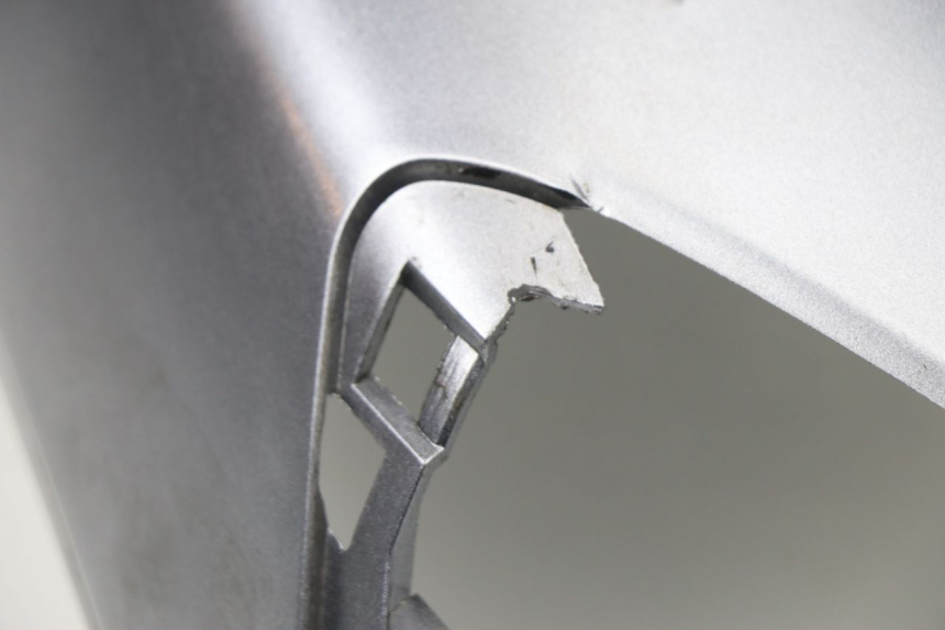 photo de FLANC ARRIERE DROIT YAMAHA YP MAJESTY 400 (2004 - 2008) - État de surface