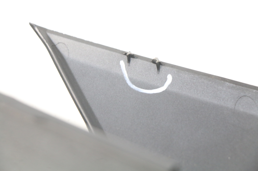 photo de FLANC ARRIERE DROIT YAMAHA YP X-MAX XMAX 400 (2014 - 2017) - Marquages et références