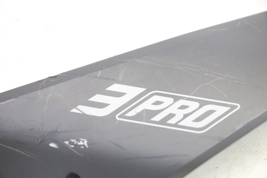 photo de FLANC ARRIERE DROIT SEGWAY NINEBOT ZT3 PRO 1 - Gros plan technique