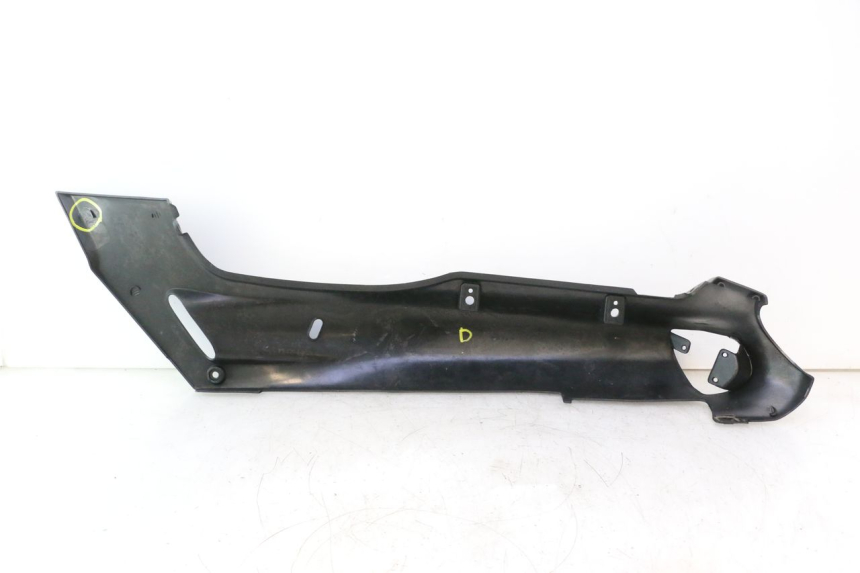 photo de FLANC ARRIERE DROIT KAWASAKI ZZR 600 (1995 - 2004) - Marquages et références