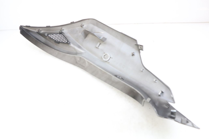 photo de FLANC ARRIERE GAUCHE KYMCO AGILITY 16+ 4T 50 (2018 - 2023) - Autre angle de vue