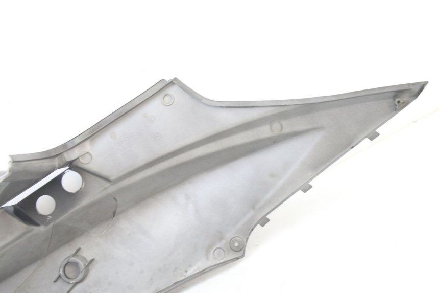 photo de FLANC ARRIERE GAUCHE KYMCO AGILITY 4T 50 (2005 - 2018) - État de surface