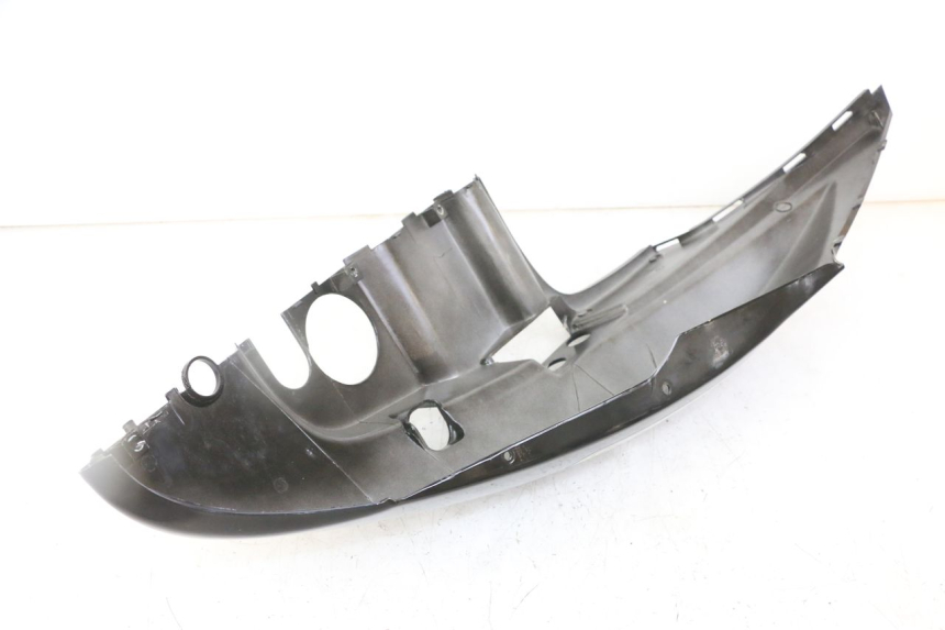 photo de FLANC ARRIERE GAUCHE KYMCO AGILITY 4T 50 (2005 - 2018) - Détail de la pièce