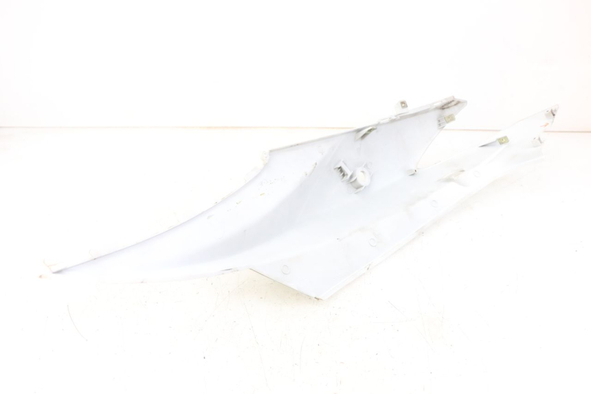 photo de FLANC ARRIERE GAUCHE KYMCO AGILITY RS 4T 50 (2009 - 2013) - Détail de la pièce