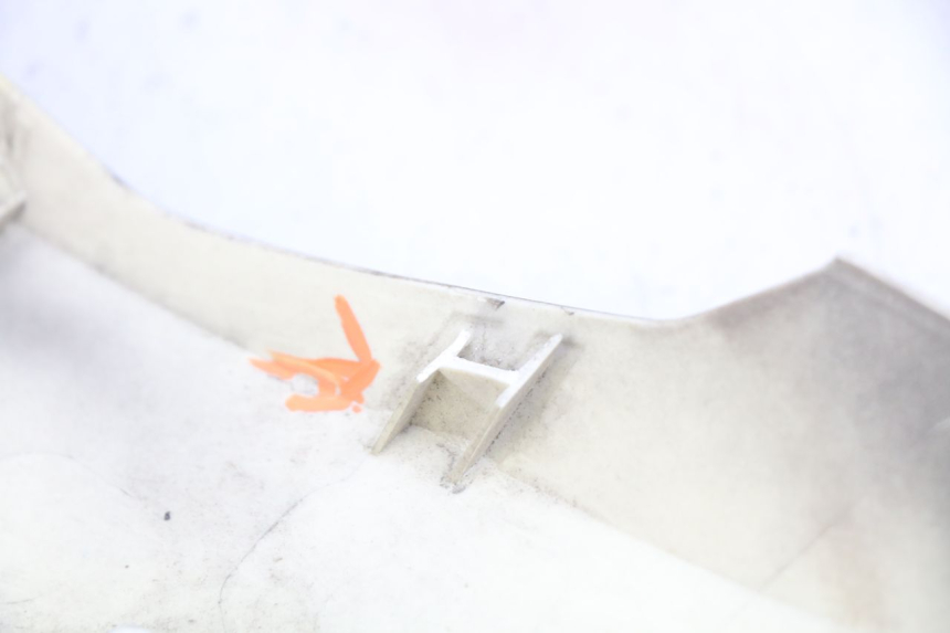 photo de FLANC ARRIERE GAUCHE NECO ALEXONE 125 (2017 - 2024) - Gros plan technique