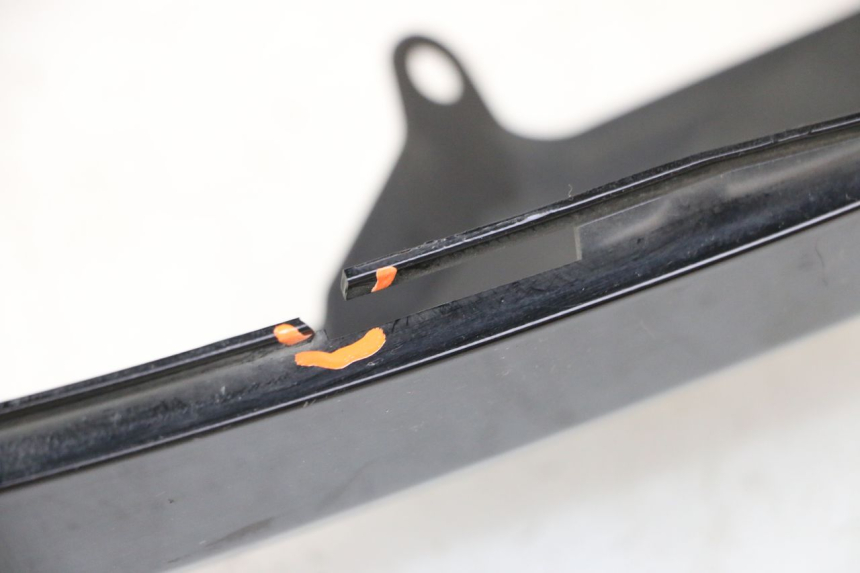 photo de FLANC ARRIERE GAUCHE SUZUKI BURGMAN 125 (2007 - 2014) - Autre angle de vue