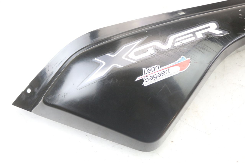 photo de FLANC ARRIERE GAUCHE YAMAHA BW'S BWS 125 (2010 - 2013) - Détail de la pièce