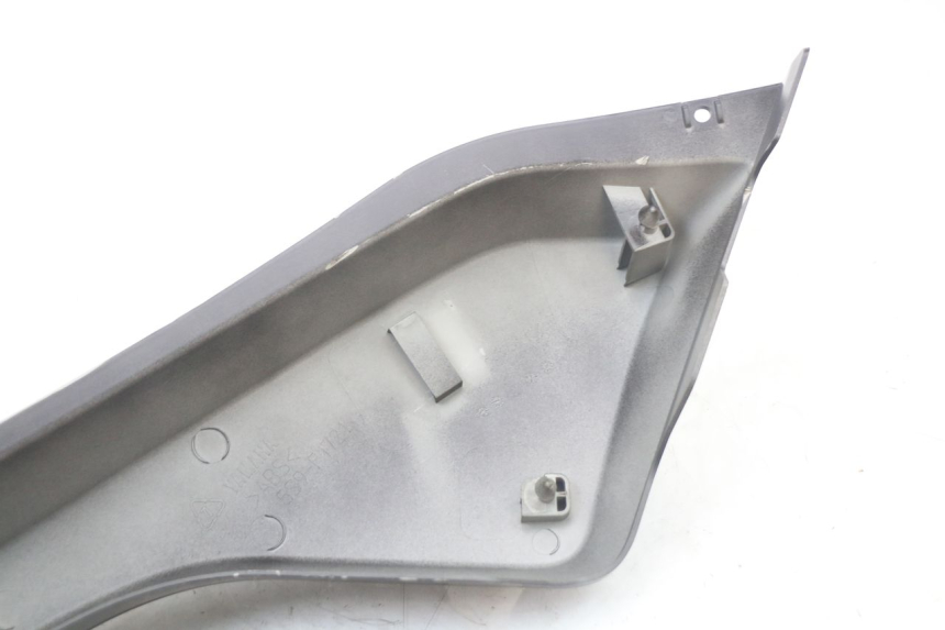 photo de FLANC ARRIERE GAUCHE YAMAHA BW'S BWS 125 (2010 - 2013) - Marquages et références