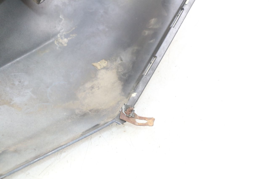 photo de FLANC ARRIERE GAUCHE BMW C1 125 (2000 - 2003) - Détail de la pièce