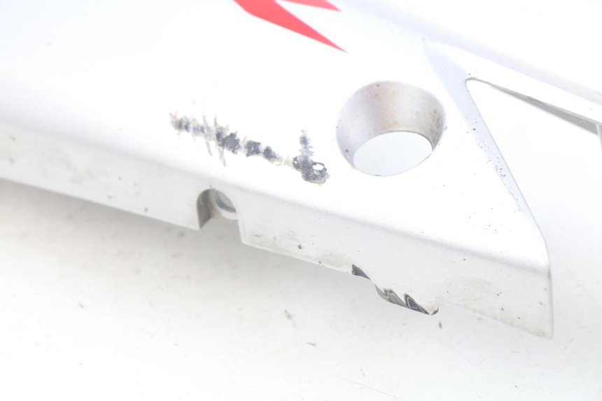 photo de FLANC ARRIERE GAUCHE HONDA CBR R 125 (2003 - 2006) - Vue d’ensemble