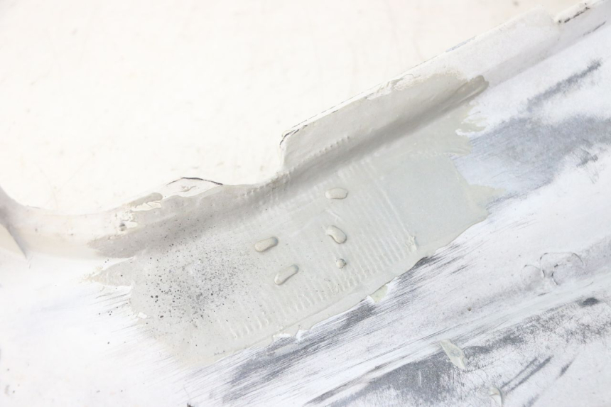 photo de FLANC ARRIERE GAUCHE HONDA CBR RR FIREBLADE 900 (1992 - 1994) - Autre angle de vue