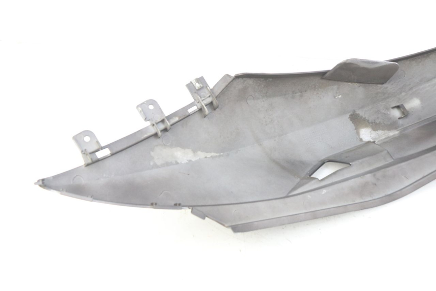 photo de FLANC ARRIERE GAUCHE SYM CITYCOM CITY COM 125 (2009 - 2014) - Détail de la pièce