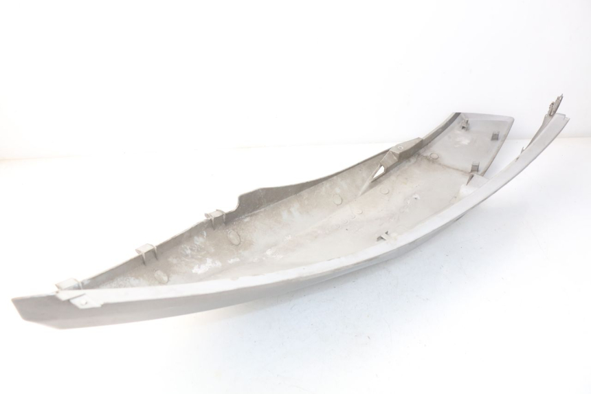 photo de FLANC ARRIERE GAUCHE KYMCO DINK STREET 125 (2009 - 2014) - Détail de la pièce