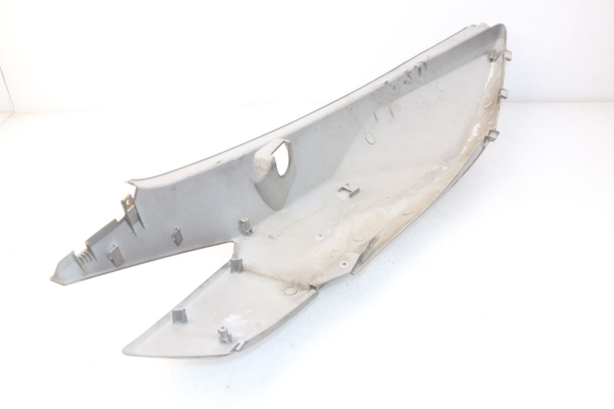 photo de FLANC ARRIERE GAUCHE KYMCO DINK STREET 125 (2009 - 2014) - Zoom état d’usage