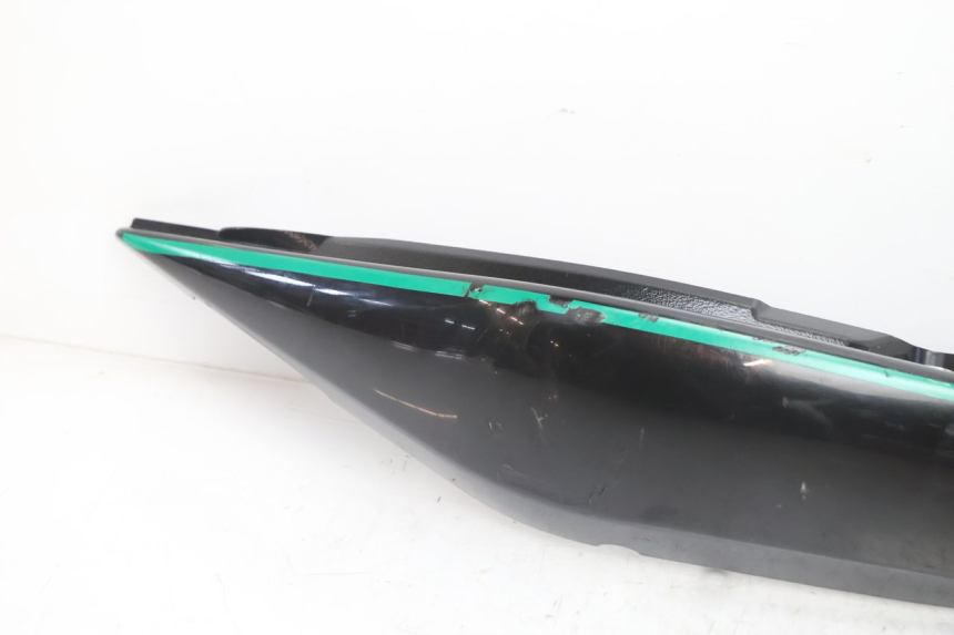 photo de FLANC ARRIERE GAUCHE KAWASAKI ER-6 ER6 N 650 (2005 - 2009) - Détail de la pièce