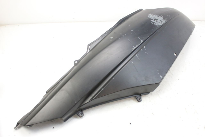 photo de FLANC ARRIERE GAUCHE HONDA FES S-WING SWING ABS 125 (2007 - 2015) - Gros plan technique