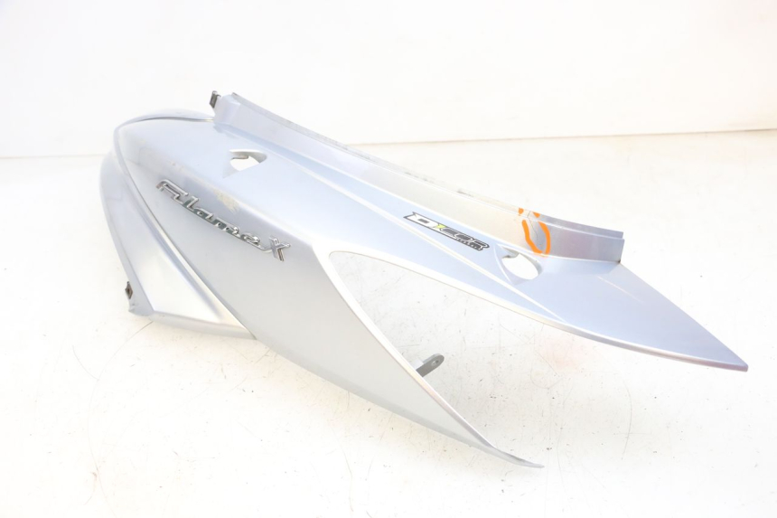 photo de FLANC ARRIERE GAUCHE MBK FLAME X 125 (2007 - 2016) - Détails caractéristiques